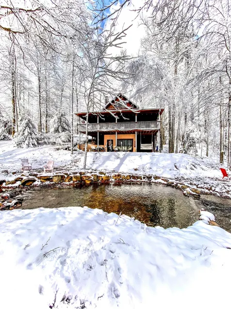 Private 2 acres on creek. Hot tub. Generator. Huge carport. Owner managed. - Image 1