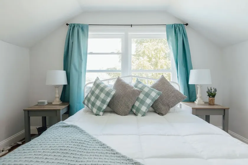 Cozy Farmhouse Apartment in Bristol 2 bed 1 bath - Image 1