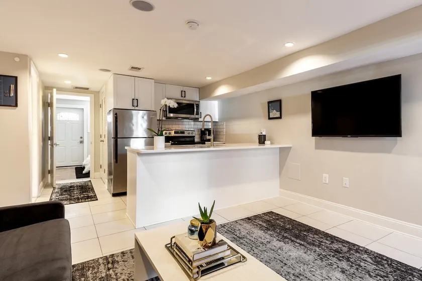 Capitol Hill Retreat near RFK Stadium/Metro - Image 1