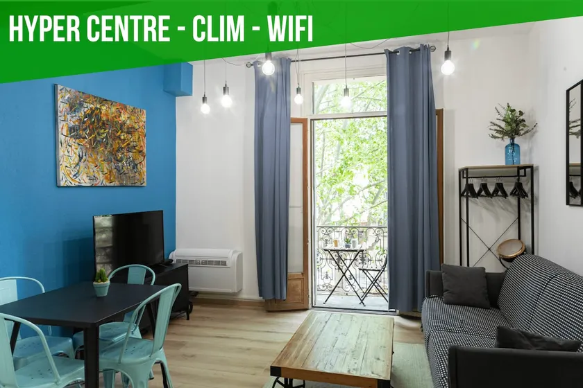 ★THE CHAPELLE DUPLEX★ Cool ★ Downtown ★ Balcony - Image 1