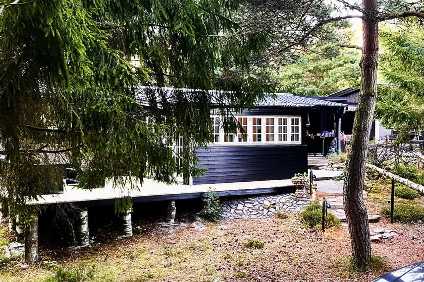 Small beach house in the woods, only 170 m to the beach - Image 1