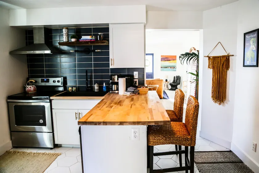 “Casa Rosé” / Boutique 1 Bdrm apt - Image 1