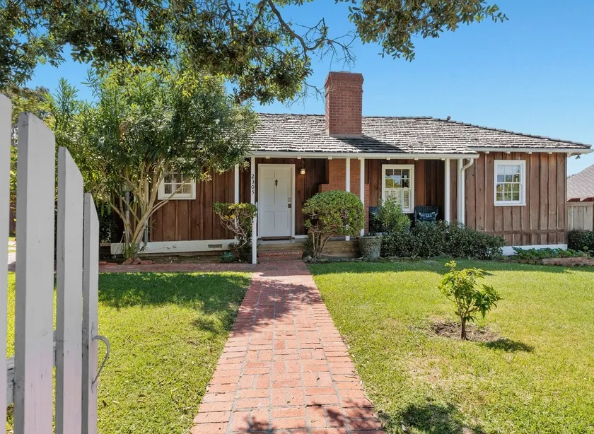 La Jolla Shores redwood beach cottage - Image 1