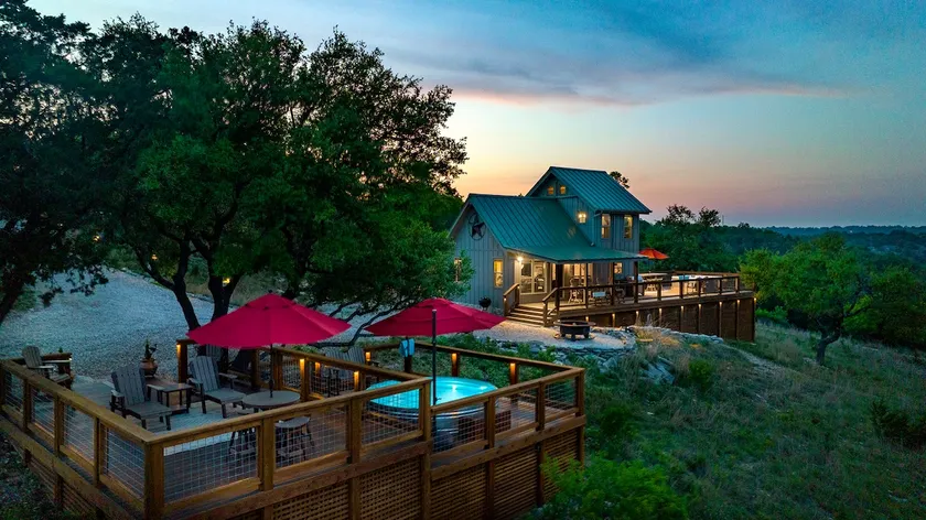 Private|Quiet|Hilltop|57Acres|Wildlife|HotTub|Pool - Image 1