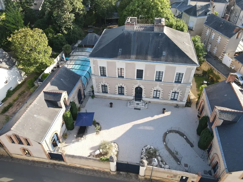 Very comfortable accommodation with pool and park - Image 1