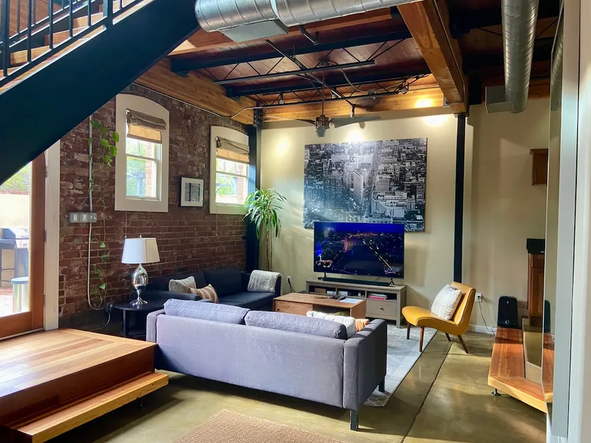 True Urban Loft - Image 1