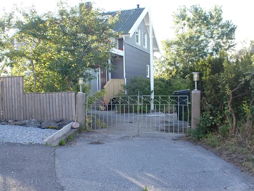 House by the Archipelago - Image 1