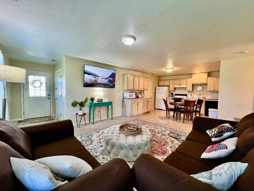 Benji's House - Image 1