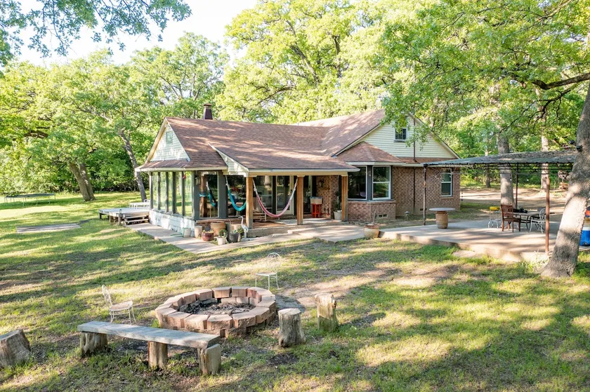 Skylight Ranch - Spacious Getaway - Image 1