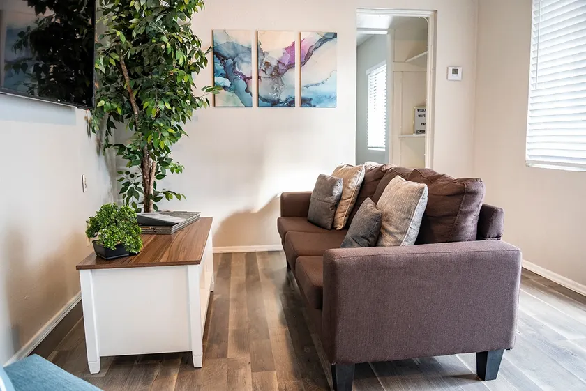 Newly Renovated Condo in Premium Tempe Location! - Image 1