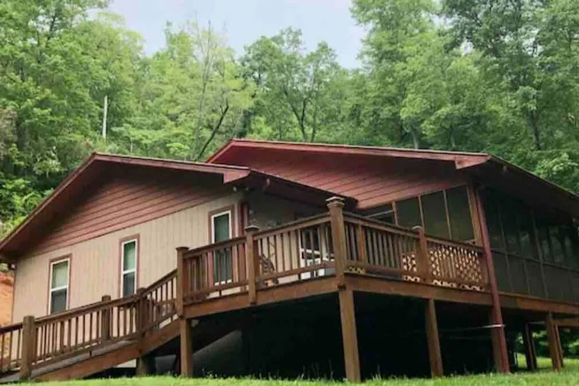 Bear Paw Cabin - Image 1