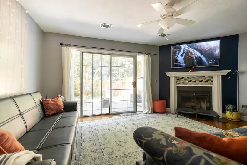 Pet-Friendly Home, Walk to Campus - Image 1