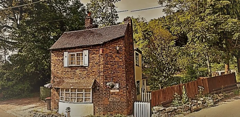 The Old Toll House - Image 1