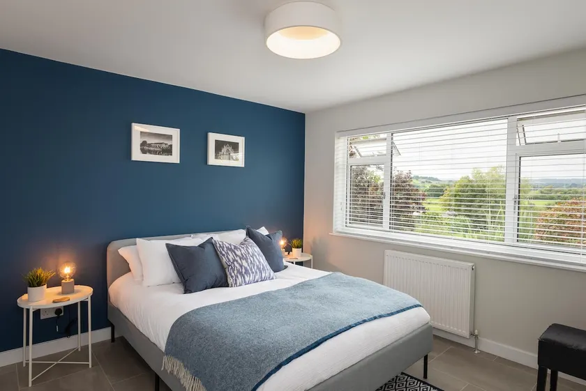 River Retreat Apartment Exeter - River Views & Parking - Image 1