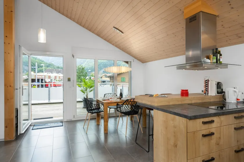 Apt D: Modern, large terrace, mountain views - Image 1