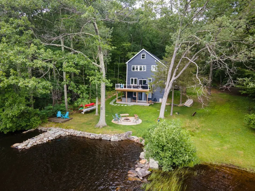Luxe Bolton Lake - Image 1