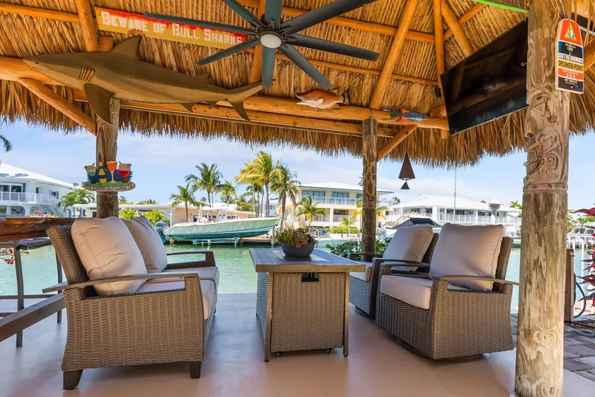 TropiCarribean - Pool Club, Canal, XL Tiki Hut! - Image 1