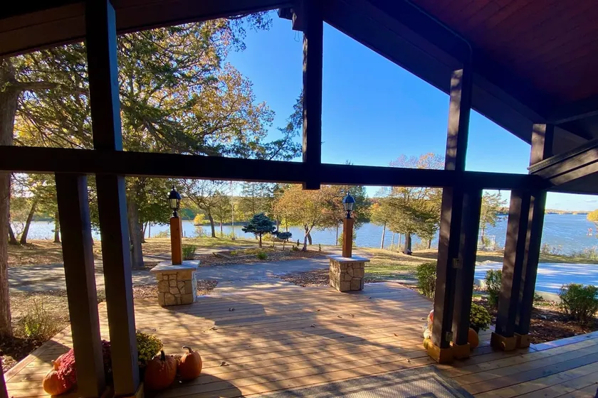 Island retreat on 15 acres of a national park - Image 1