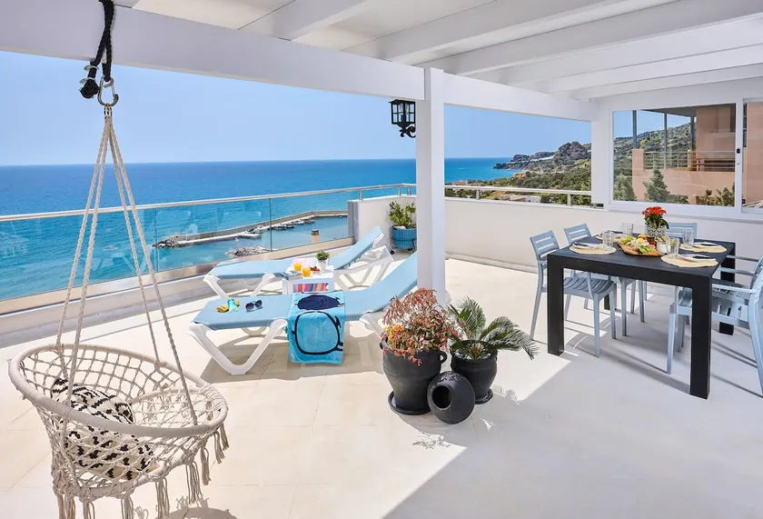 Apartment for families with 180° sea view - Image 1