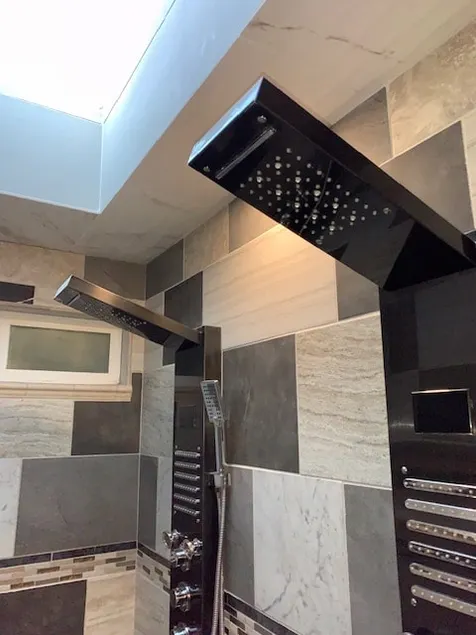 Stunning Luxury Shower Home Near Boise Airport DT - Image 1