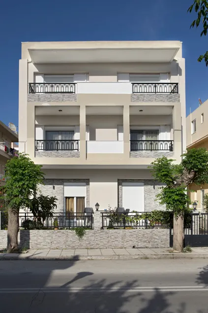 Kostas 1 - Image 1