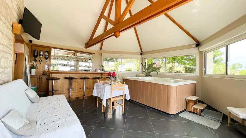 Loft avec jacuzzi et sauna - Image 1
