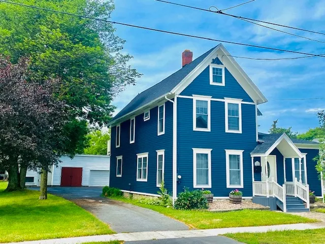 Large Clayton Village Home 1 block from water - Image 1