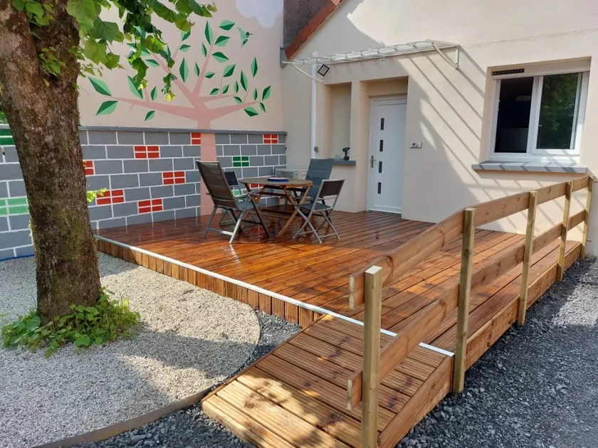 Apartment with 1000m² Parc in Digoin - Image 1