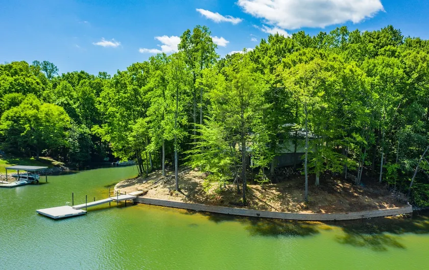 Your Lake Norman Cabin | Pet Friendly | Lake Front - Image 1