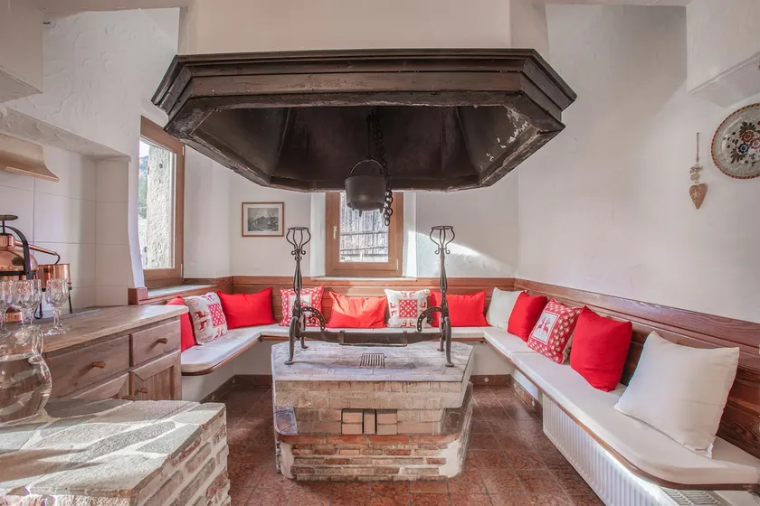 Typical Cadore house, 15 minutes from Cortina, 4 big bedrooms and 3 bathrooms - Image 1