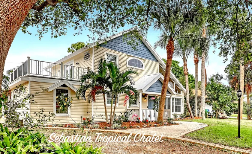 Tropical Chalet w/ 3 King Bedrooms. 3 patios, and an Above-Ground Pool! - Image 1