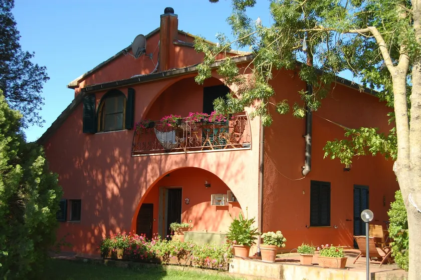 Uma casa de campo para relaxar na Toscana, com piscina privativa e acesso Wi-Fi - Image 1
