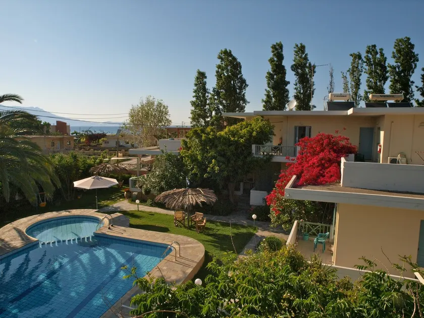 Cormoranos Apartments Rooms Eco Green - Image 1
