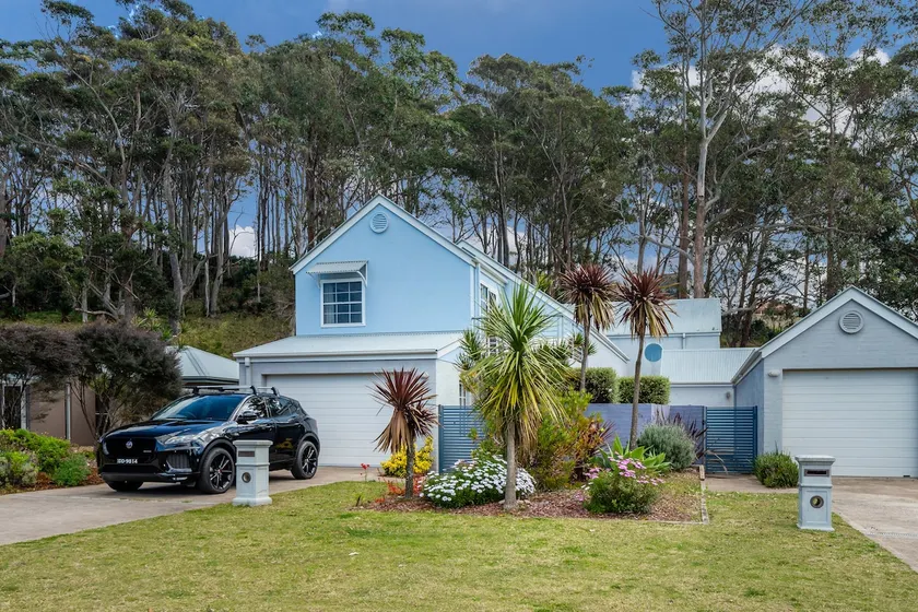 The Dans @ Long Beach - Luxury Beach House - Image 1