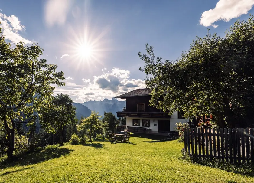 Berghaus Panorama, Apart So-Naturlech for 10 People. - Image 1