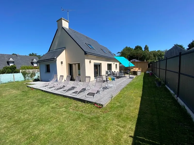 Quiet house near GR34, bike/foot walks/beaches - Image 1