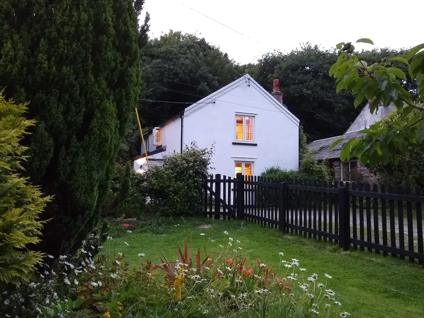 Charming cottage with garden near Bude & beaches - Image 1