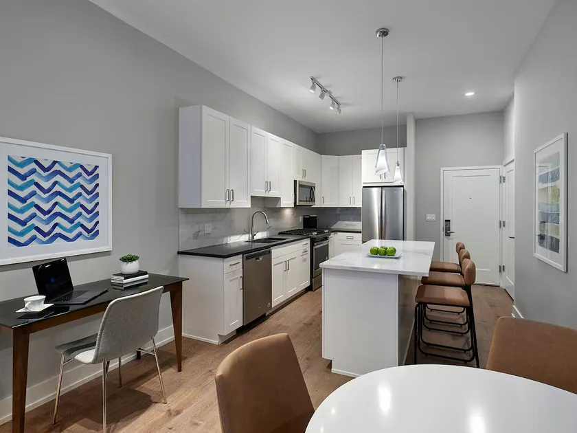 Golfer's Dream | Luxury 1 Bed Apt - Image 1