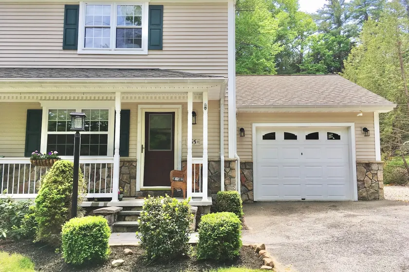 Village Apt #1 - walk to everything! - Image 1