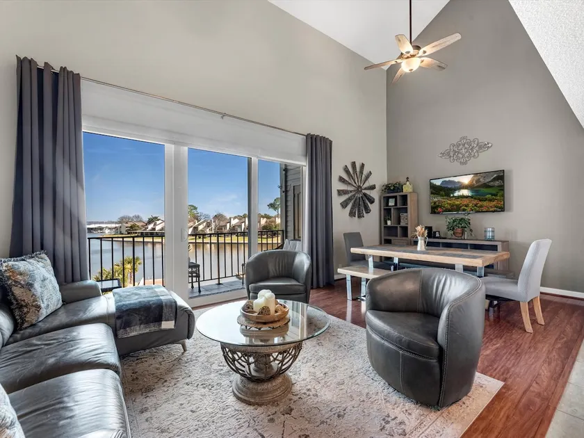 Harborview Hideaway - Image 1