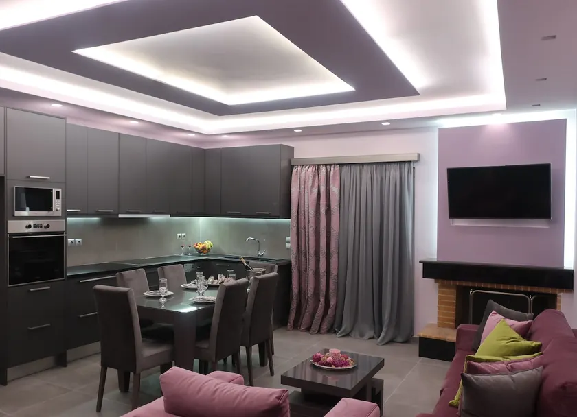 Luxury apartment in Avlida-Evia - Image 1