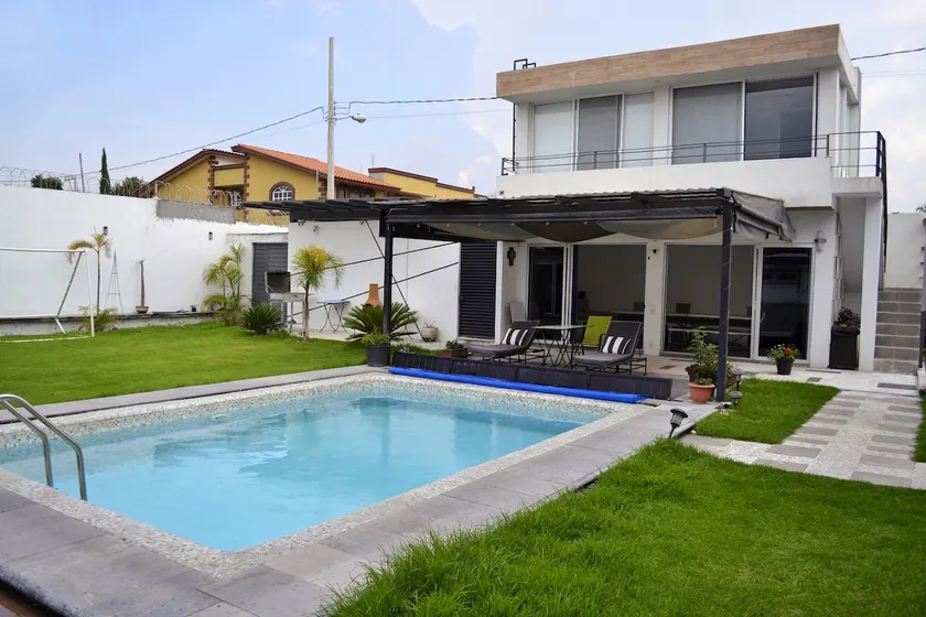 Chalet Luna Infinity Pool - Image 1