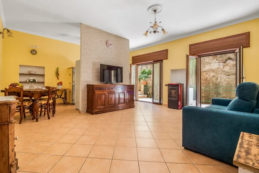 Grande Platano - Spacious Apartment in Sorrento - Image 1