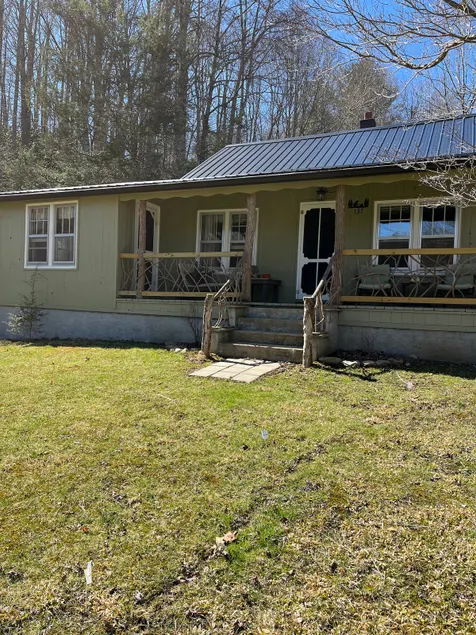 Firefly Creekside cabin - Image 1
