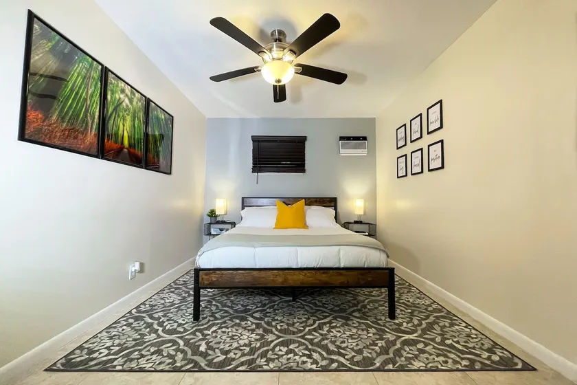 ☆Cozy City Guesthouse in Hallandale Beach w Porch☆ - Image 1