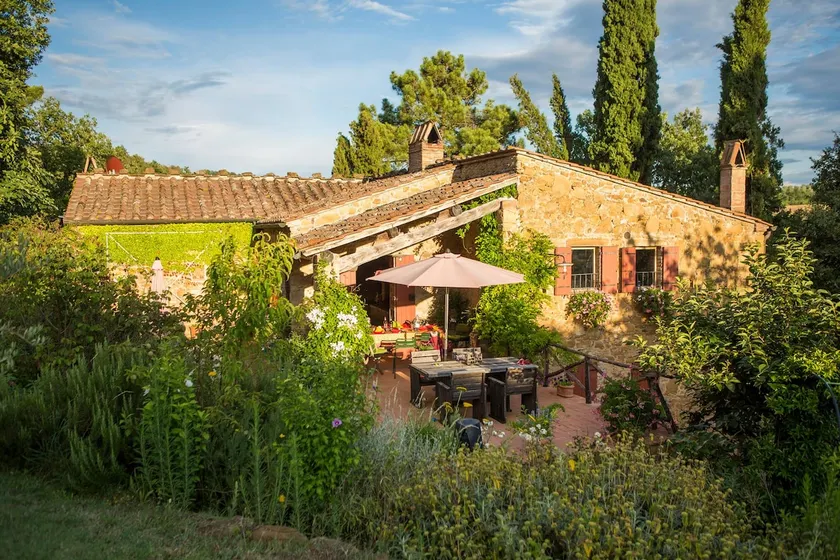 Villa toscane authentique avec piscine à débordement & vues imprenables sur la Val d'Orcia - Image 1