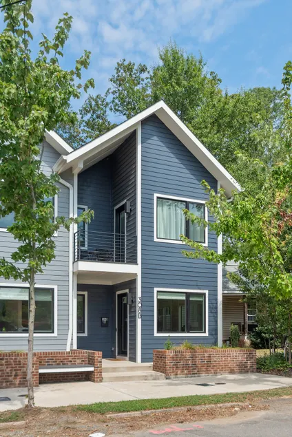 Luxury Downtown Durham | 3BR | 5 Min Walk to DT - Image 1