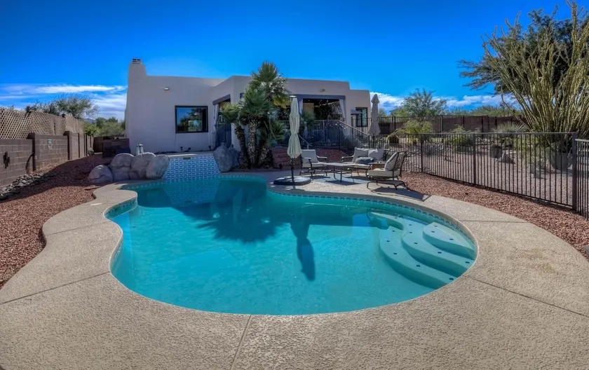 Ocotillo House: Gateway to Saguaro National Park - Image 1