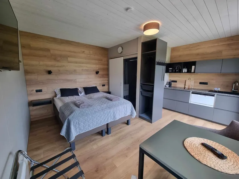 New studio apartment no. 6 - Image 1