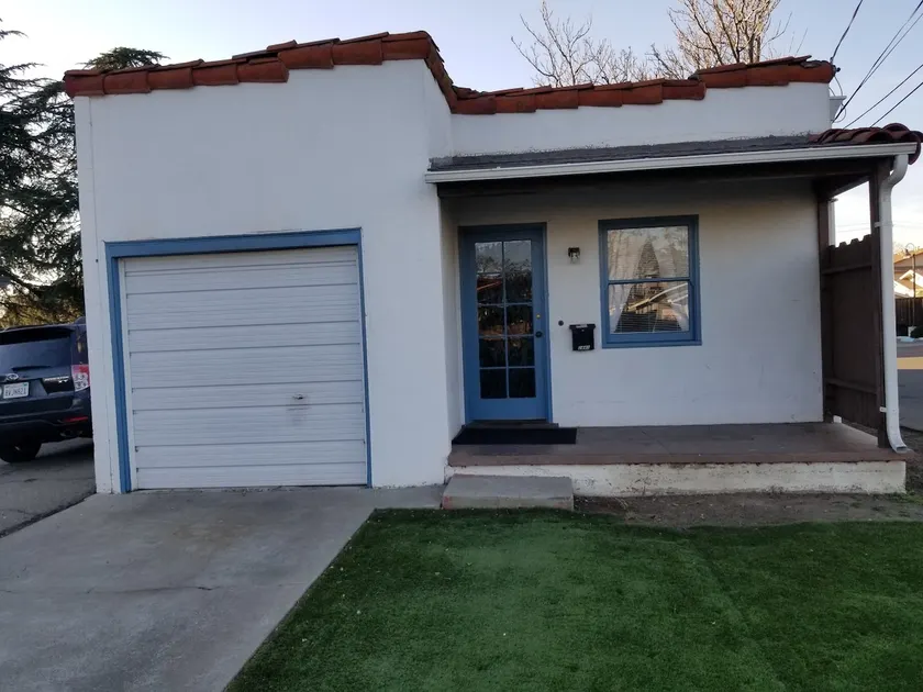 Vintage Studio Cottage downtown Livermore - Image 1
